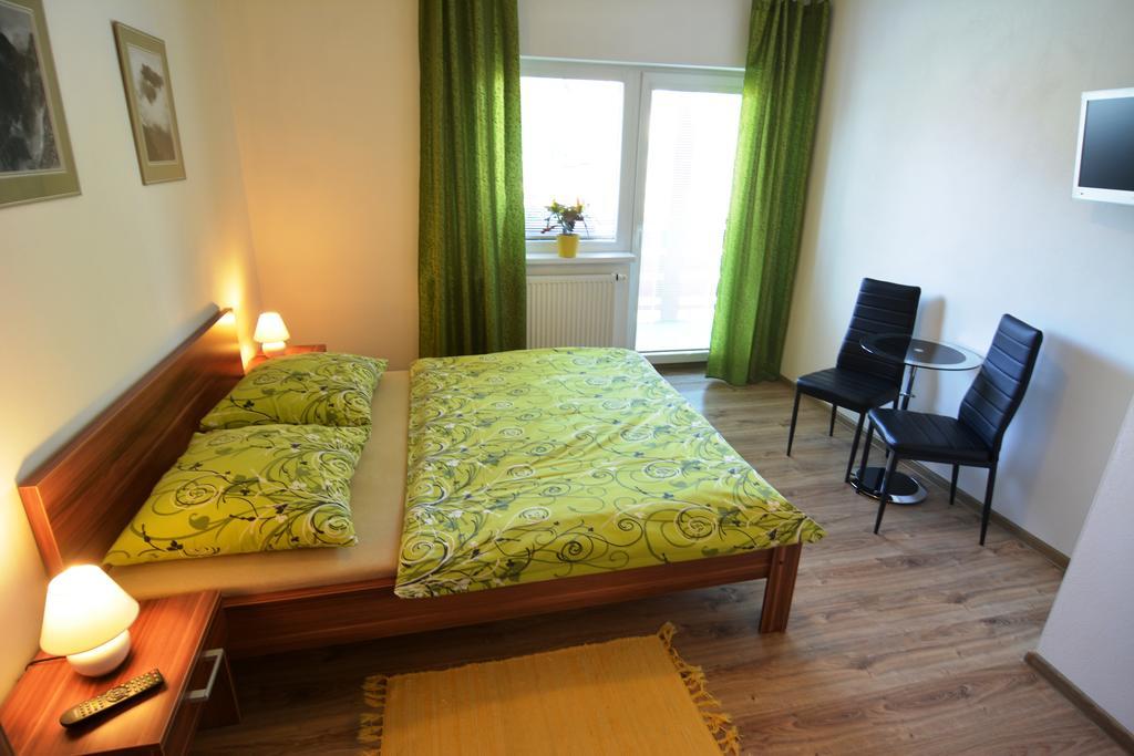 Villa Gold Nova Lesna Phòng bức ảnh