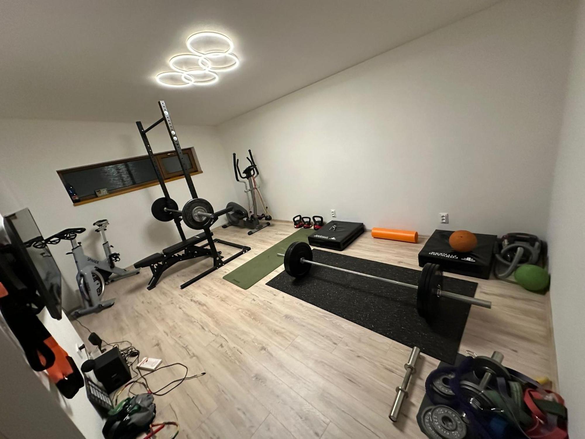 Villa Gold Nova Lesna Ngoại thất bức ảnh
