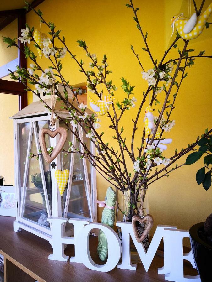 Villa Gold Nova Lesna Ngoại thất bức ảnh
