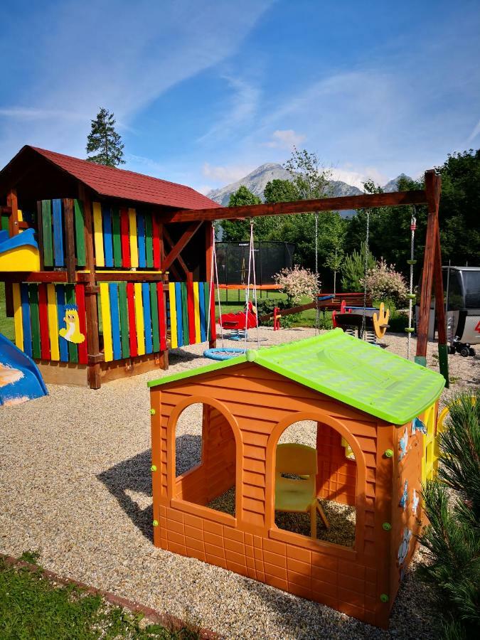 Villa Gold Nova Lesna Ngoại thất bức ảnh