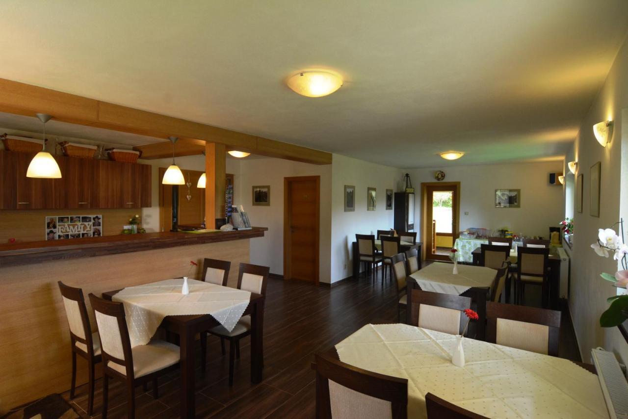 Villa Gold Nova Lesna Ngoại thất bức ảnh