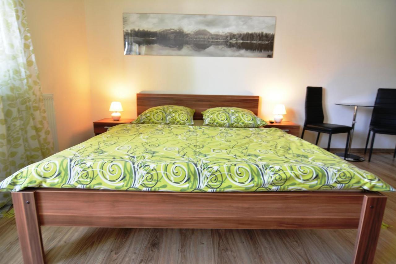 Villa Gold Nova Lesna Phòng bức ảnh